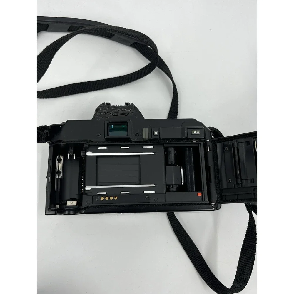 Minolta 5000 AF 35mm Camera with 2800 Maxxum Flash Cosina Lens PARTS / REPAIR